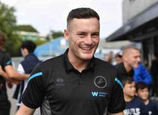Portsmouth vs Millwall: Debut for Langstaff, Massey, and Roberts – Team Line-Ups news-13082024-233057