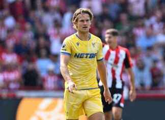 Crystal Palace Defender Joins Fulham in Transfer Move news-23082024-235324