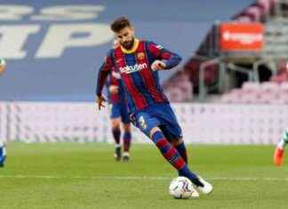 QPR Sign Ex-Celtic Winger on Loan: Double Deal Complete news-05112024-053225