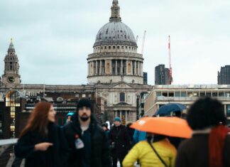 How To Build Real Connections In London: Secrets To Meaningful Bonds