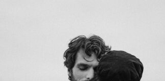 Should You Date a Colleague in London? Uncover Surprising Truths