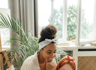 Best Bookstores to Meet Book Lovers in London: Hidden Gems Revealed