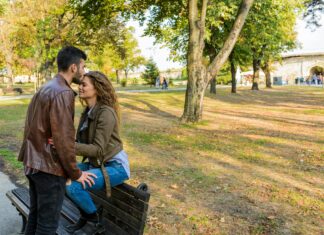 London Libraries As Unexpected Dating Spots: Why They Spark Romance